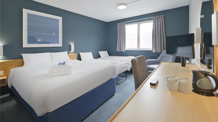 Travelodge Exeter M5 Room