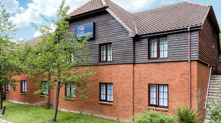 Travelodge Fleet Exterior