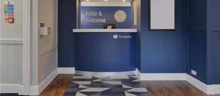 Travelodge Frimley Hotel Lobby