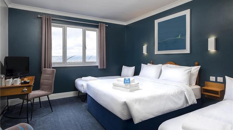 <b>Travelodge Frimley Hotel Room</b>. Images powered by <a href="https://iceportal.shijigroup.com/" title="IcePortal" target="_blank">IcePortal</a>.