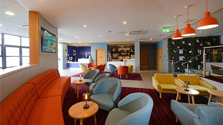 Travelodge City of Galway Lobby