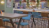 <b>Travelodge Gatwick Airport Central Restaurant</b>. Images powered by <a href="https://iceportal.shijigroup.com/" title="IcePortal" target="_blank">IcePortal</a>.