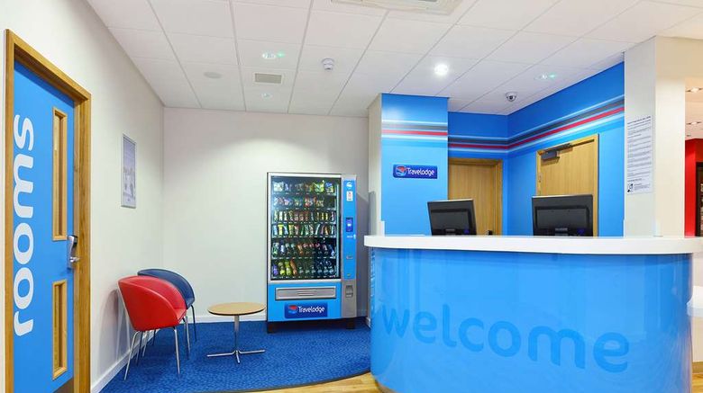 <b>Travelodge Glasgow Queen Street Lobby</b>. Images powered by <a href="https://iceportal.shijigroup.com/" title="IcePortal" target="_blank">IcePortal</a>.