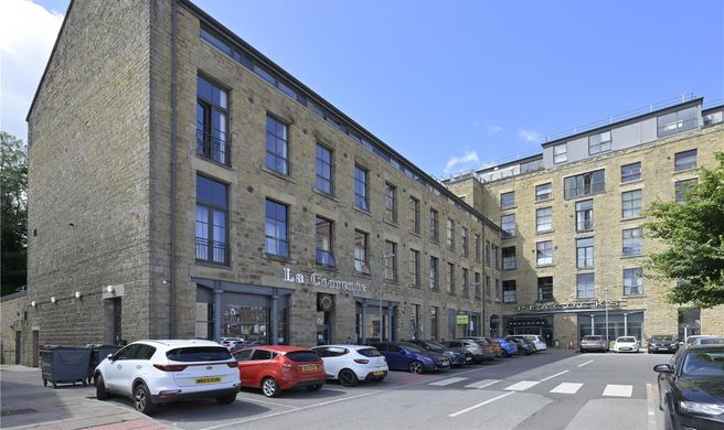 Travelodge Glossop Exterior