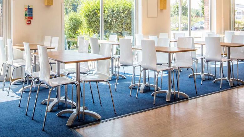 <b>Travelodge Great Yarmouth Restaurant</b>. Images powered by <a href="https://iceportal.shijigroup.com/" title="IcePortal" target="_blank">IcePortal</a>.