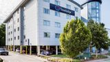 Travelodge Guildford Exterior