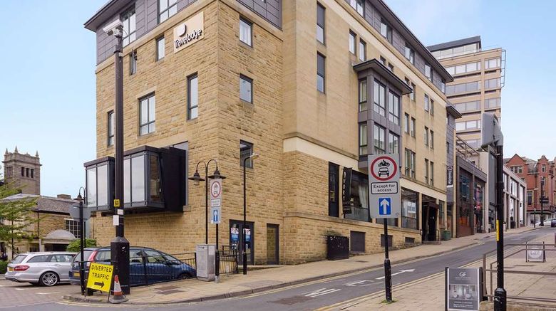 <b>Travelodge Harrogate Exterior</b>. Images powered by <a href="https://iceportal.shijigroup.com/" title="IcePortal" target="_blank">IcePortal</a>.