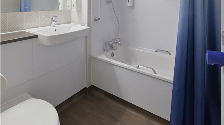 Travelodge Haydock St. Helens Room