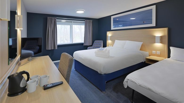 <b>Travelodge Heston M4 Eastbound Room</b>. Images powered by <a href="https://iceportal.shijigroup.com/" title="IcePortal" target="_blank">IcePortal</a>.