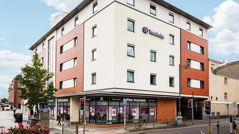 <b>Travelodge Horsham Central Exterior</b>. Images powered by <a href="https://iceportal.shijigroup.com/" title="IcePortal" target="_blank">IcePortal</a>.