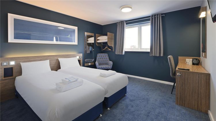 Travelodge Huddersfield Room