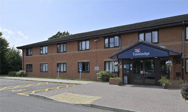 Travelodge Kettering Exterior