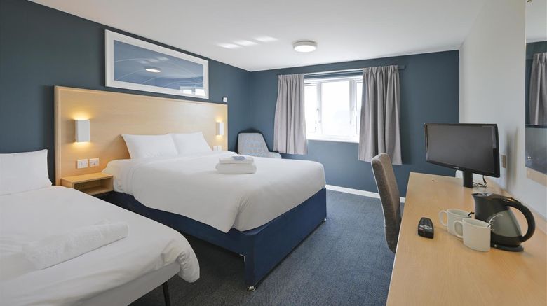 <b>Travelodge Lincoln Thorpe on the Hill Room</b>. Images powered by <a href="https://iceportal.shijigroup.com/" title="IcePortal" target="_blank">IcePortal</a>.