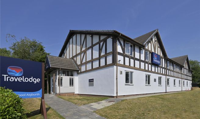 Travelodge Liverpool Aigburth Exterior