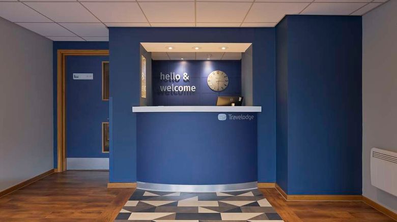<b>Travelodge Liverpool Docks Lobby</b>. Images powered by <a href="https://iceportal.shijigroup.com/" title="IcePortal" target="_blank">IcePortal</a>.