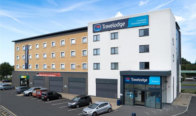 Travelodge Liverpool Stonedale Park Exterior