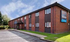 Travelodge Llanelli Cross Hands