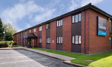 Travelodge Llanelli Cross Hands