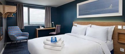 Travelodge London Bank Room