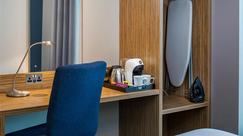<b>Travelodge London Central Euston Room</b>. Images powered by <a href="https://iceportal.shijigroup.com/" title="IcePortal" target="_blank">IcePortal</a>.
