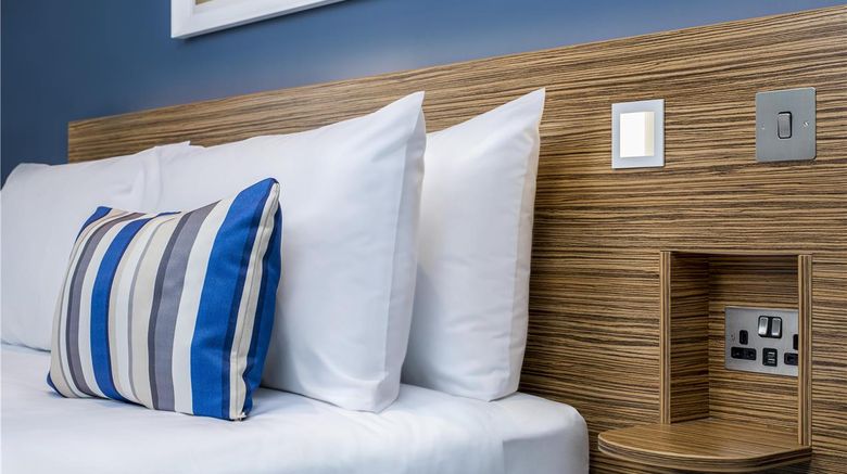 <b>Travelodge London Central Euston Room</b>. Images powered by <a href="https://iceportal.shijigroup.com/" title="IcePortal" target="_blank">IcePortal</a>.