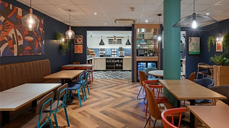 <b>Travelodge London Central Euston Restaurant</b>. Images powered by <a href="https://iceportal.shijigroup.com/" title="IcePortal" target="_blank">IcePortal</a>.