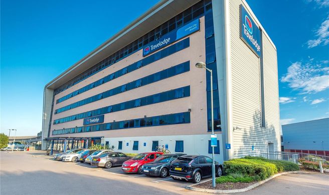Travelodge London City Airport Exterior