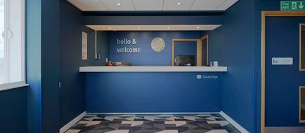 Travelodge London Crystal Palace Lobby