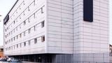 Travelodge Heathrow Feltham Hotel Exterior