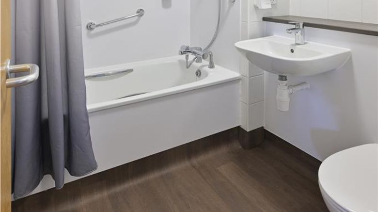 <b>Travelodge Heathrow Feltham Hotel Room</b>. Images powered by <a href="https://iceportal.shijigroup.com/" title="IcePortal" target="_blank">IcePortal</a>.