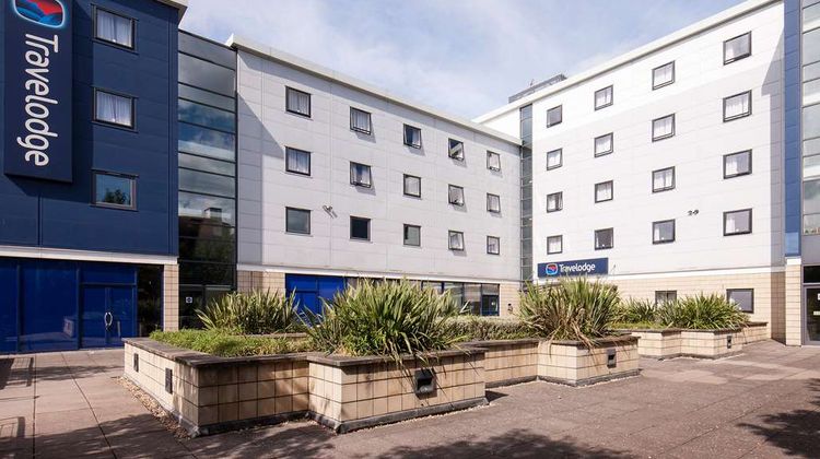 Travelodge London Kew Bridge Exterior
