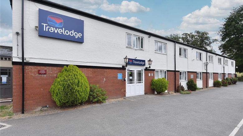 <b>Travelodge London/South Croydon Hotel Exterior</b>. Images powered by <a href="https://iceportal.shijigroup.com/" title="IcePortal" target="_blank">IcePortal</a>.