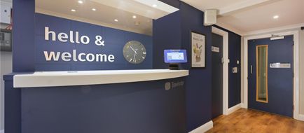 Travelodge Hotel London Southgate Lobby