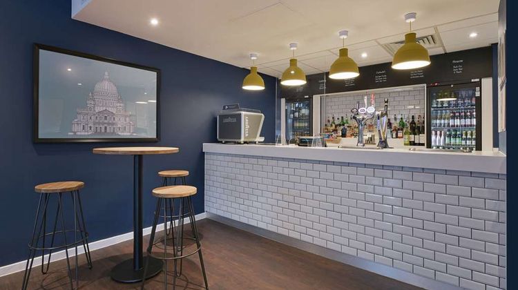 Travelodge London Stratford Restaurant