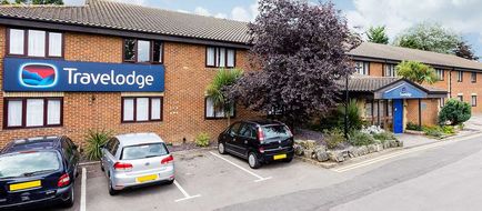 Travelodge London Wimbledon Morden Exterior