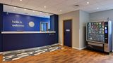 Travelodge Luton Lobby