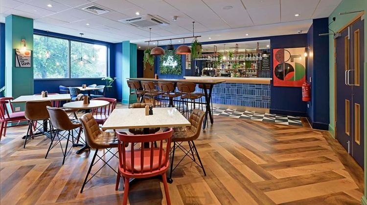 Travelodge Luton Restaurant