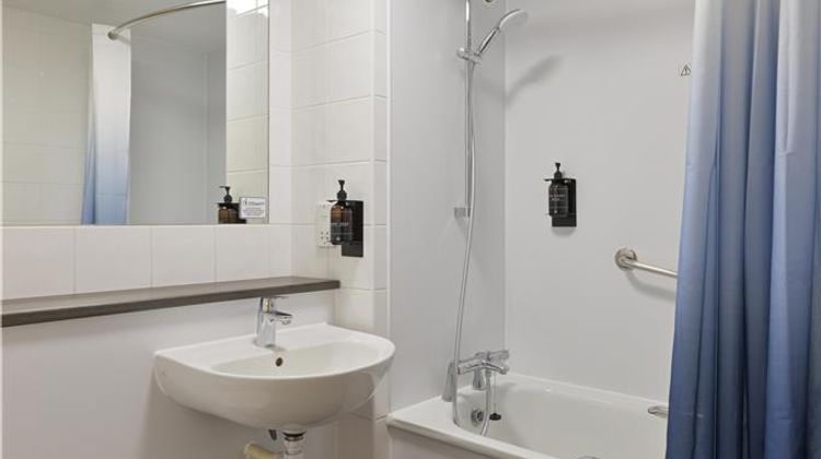Travelodge Lutterworth Room