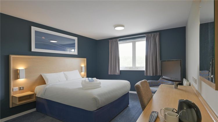 Travelodge Lutterworth Room