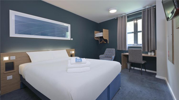 Travelodge Macclesfield Central Room