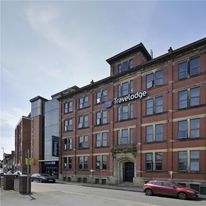 Travelodge Macclesfield Central
