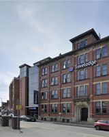 Travelodge Macclesfield Central