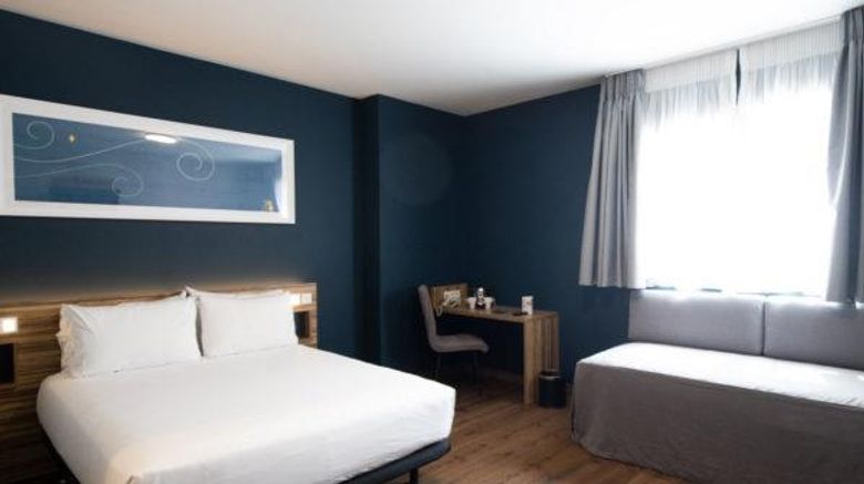 <b>Travelodge Madrid Alcala Room</b>. Images powered by <a href="https://iceportal.shijigroup.com/" title="IcePortal" target="_blank">IcePortal</a>.