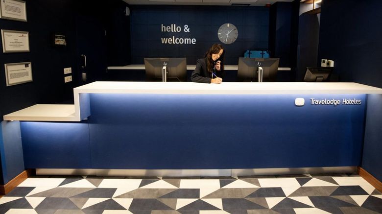 <b>Travelodge Madrid Alcala Lobby</b>. Images powered by <a href="https://iceportal.shijigroup.com/" title="IcePortal" target="_blank">IcePortal</a>.