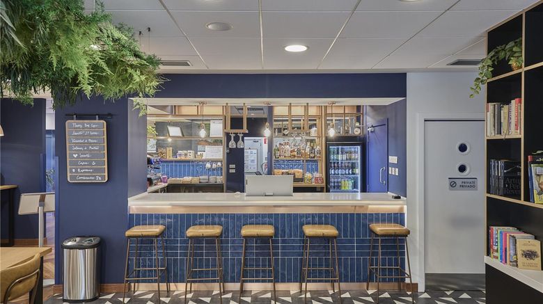<b>Travelodge Madrid Alcala Restaurant</b>. Images powered by <a href="https://iceportal.shijigroup.com/" title="IcePortal" target="_blank">IcePortal</a>.