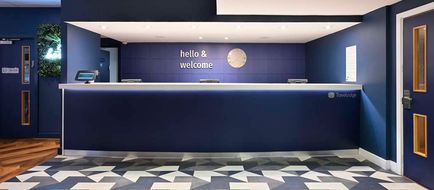 Travelodge Manchester Central Lobby
