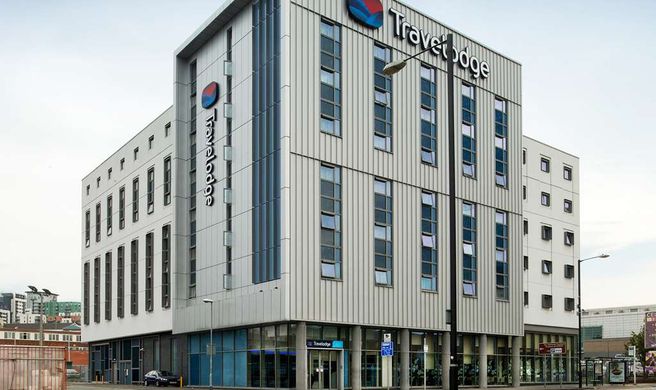 Travelodge Manchester Central Arena Exterior