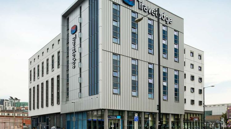 Travelodge Manchester Central Arena Exterior