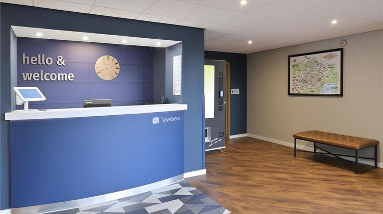 Travelodge Manchester Sale Lobby