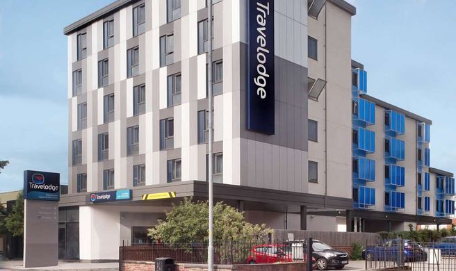 Travelodge Manchester Upper Brook Street Exterior